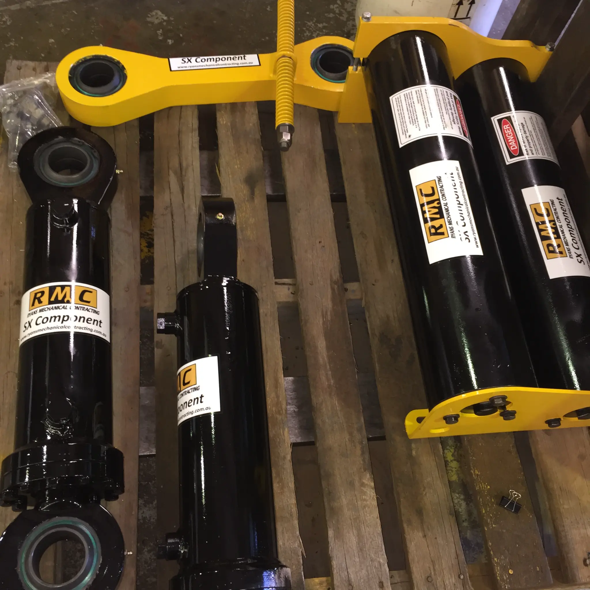 Hydraulic Cylinders · SX Component