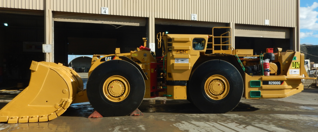 CAT R2900G underground loader rebuild